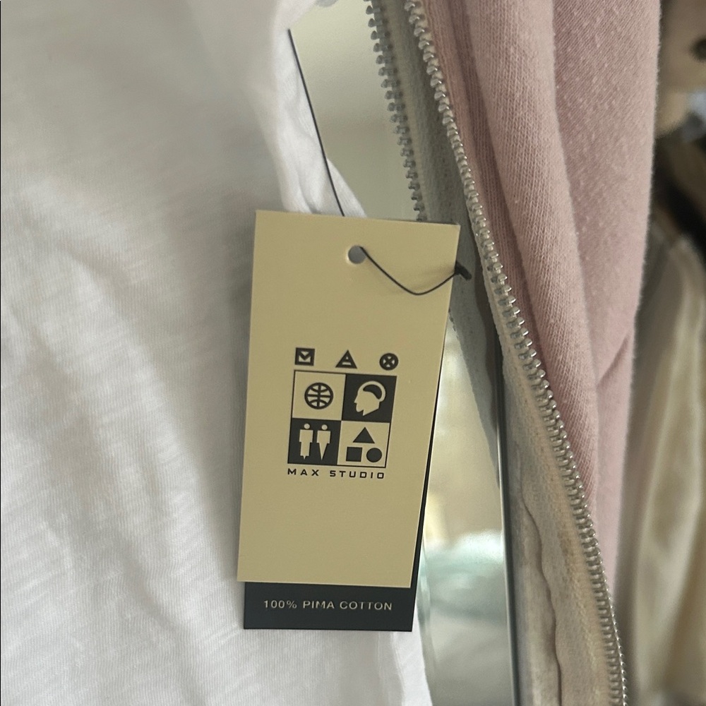 Max Studio White Short Sleeve Tee - Picture 3 of 3